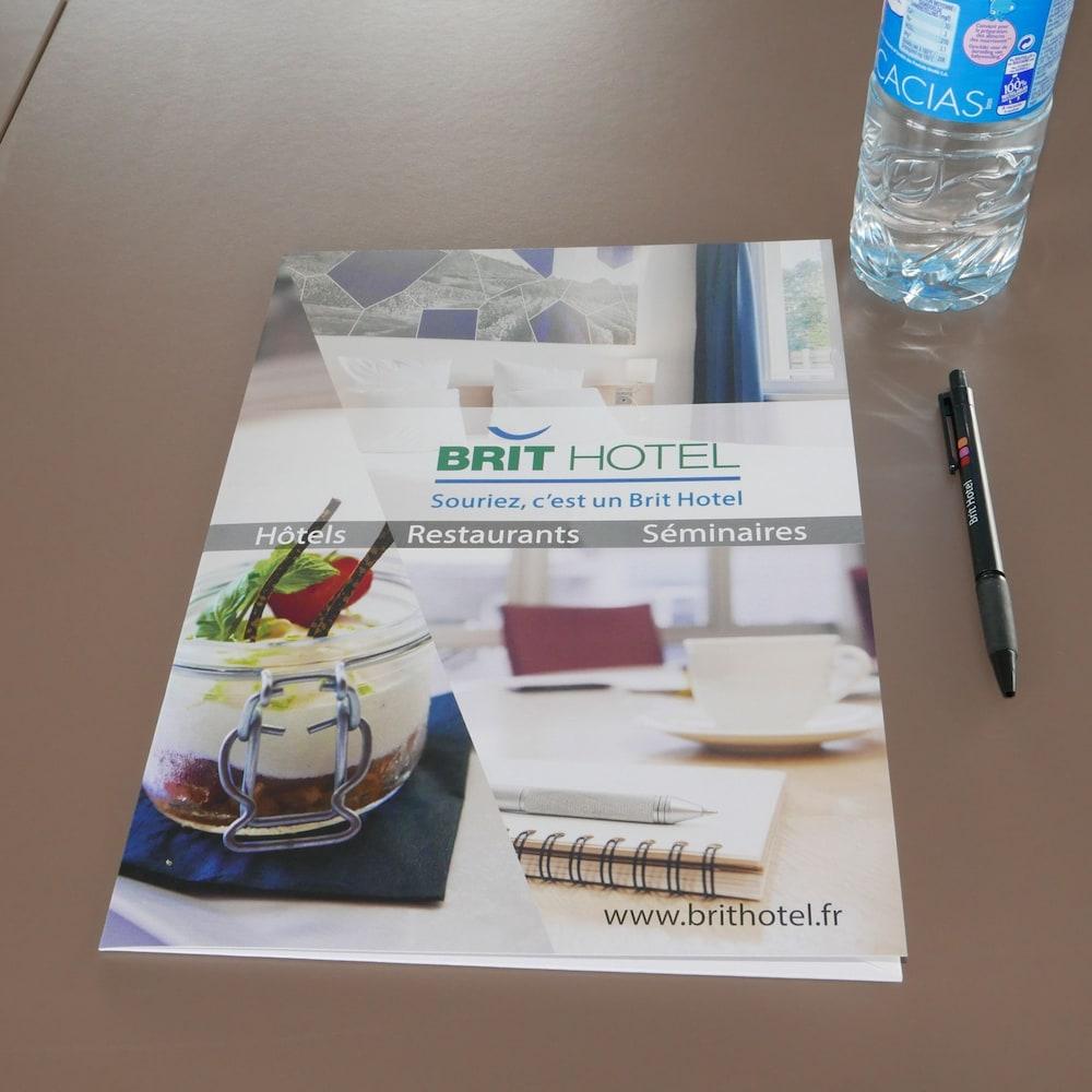 Brit Hotel Du Stade Rennes Ouest Екстериор снимка