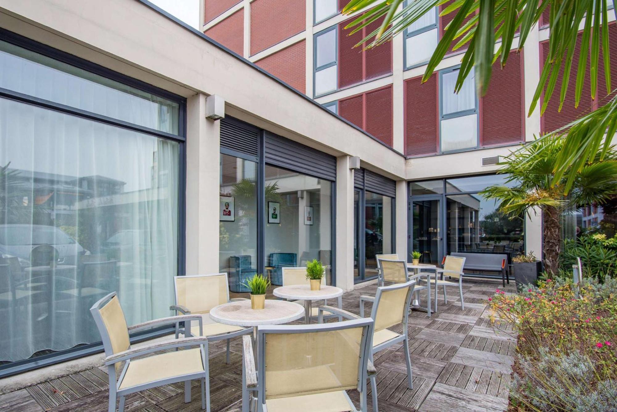 Brit Hotel Du Stade Rennes Ouest Екстериор снимка
